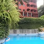 Holidays Apartment *